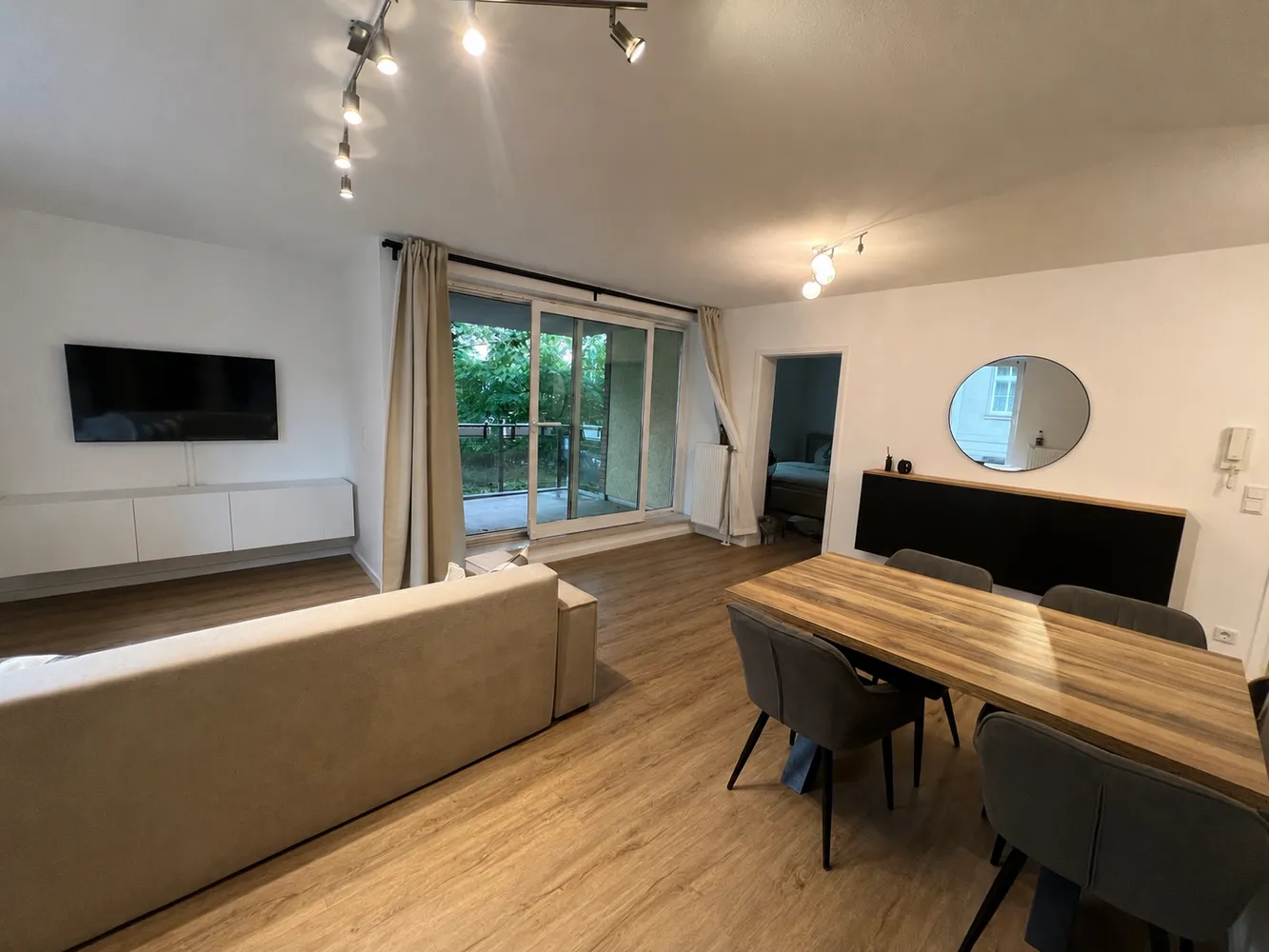 2 Zimmer Wohnung mit 57 m² in Neuss – Bild 1