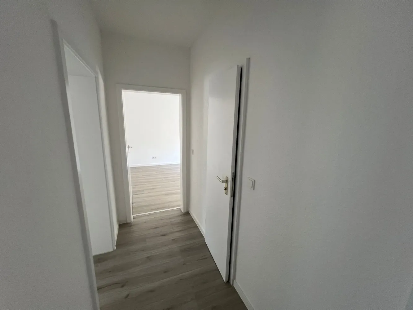 2 Zimmer Wohnung mit 60 m² in Duisburg – Bild 6