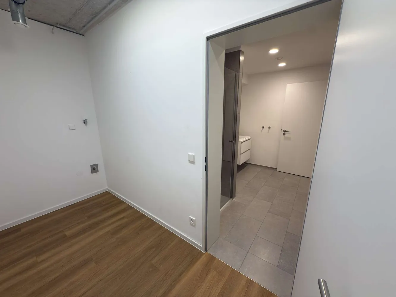 2 Zimmer Wohnung mit 80 m² in Düsseldorf – Bild 10