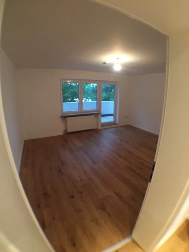 4 Zimmer Wohnung mit 69 m² in München – Bild 1