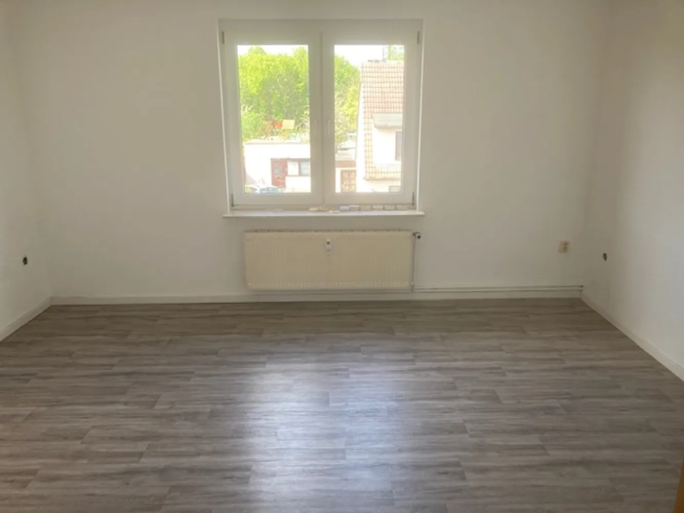 6 Zimmer Wohnung mit 115 m² in Stralsund – Bild 2