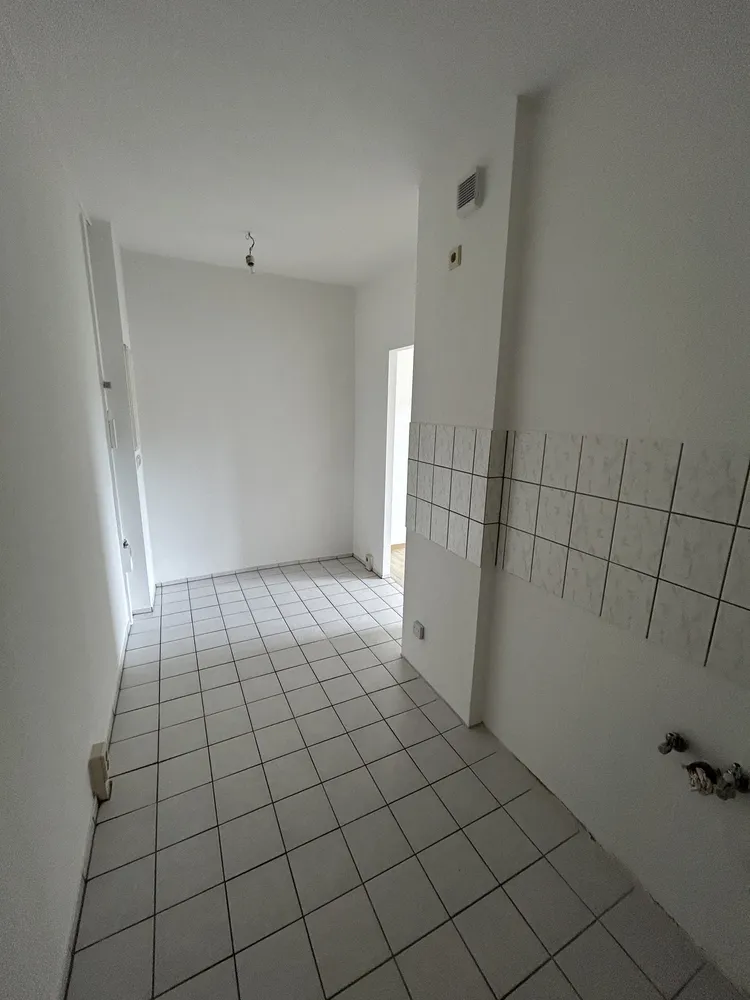 2 Zimmer Wohnung mit 54 m² in Suhl – Bild 5