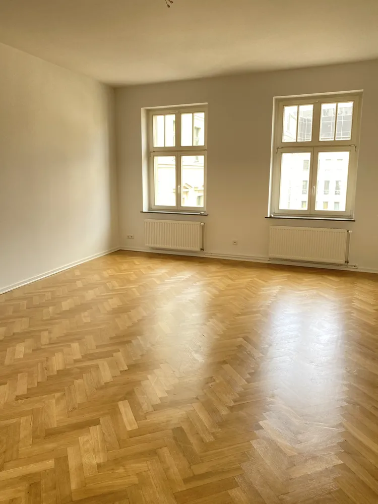 4 Zimmer Wohnung mit 114 m² in Halle (Saale) – Bild 1