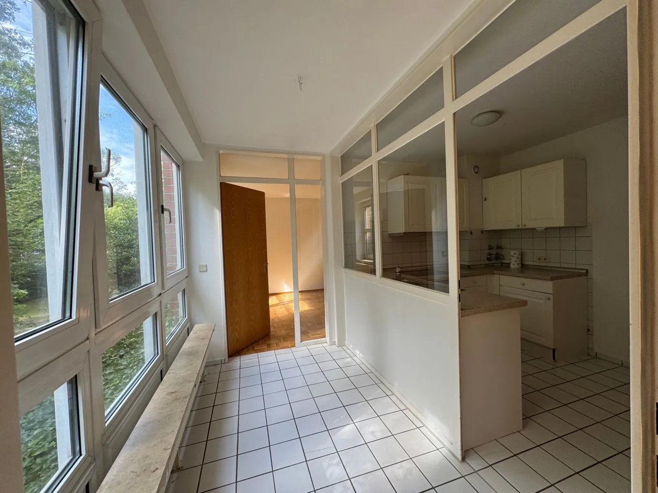 2 Zimmer Wohnung mit 65 m² in Hamburg – Bild 2