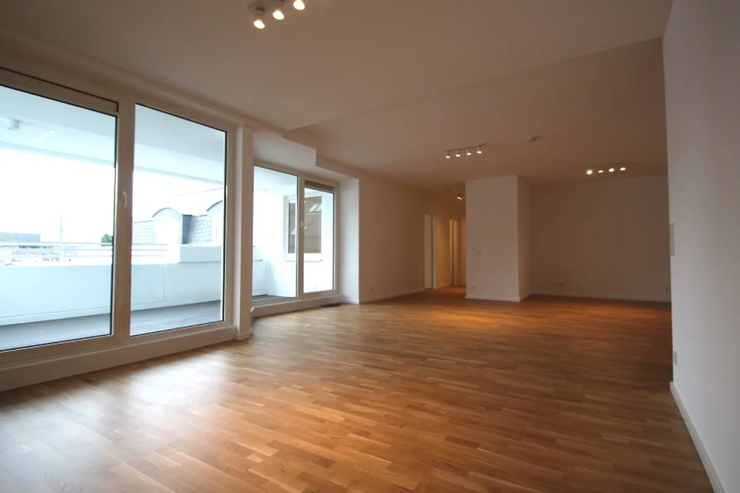 3 Zimmer Wohnung mit 103 m² in Köln – Bild 4