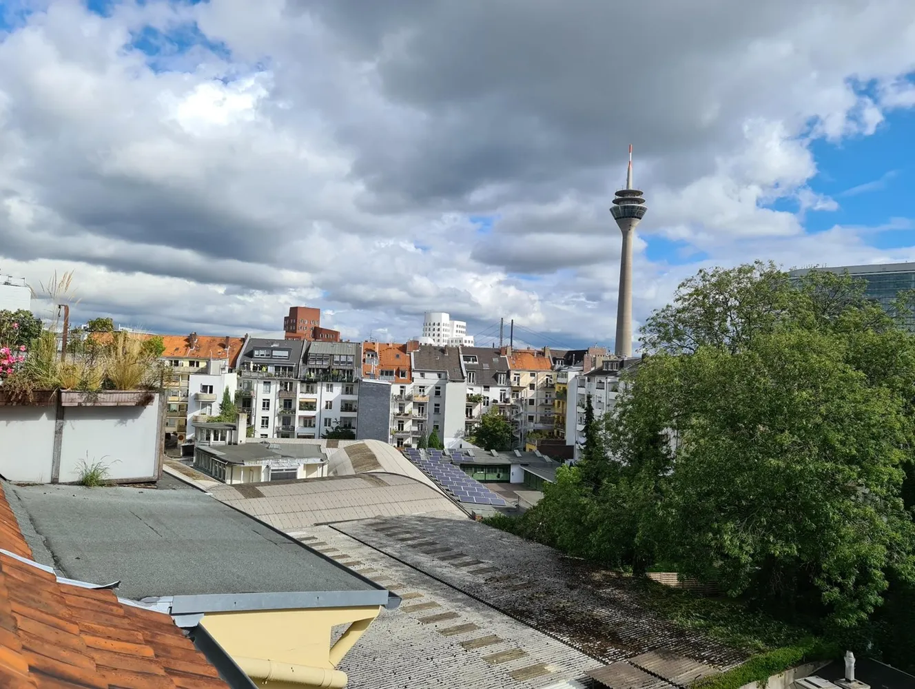 2 room apartment with 40 m² in Düsseldorf – Photo 12