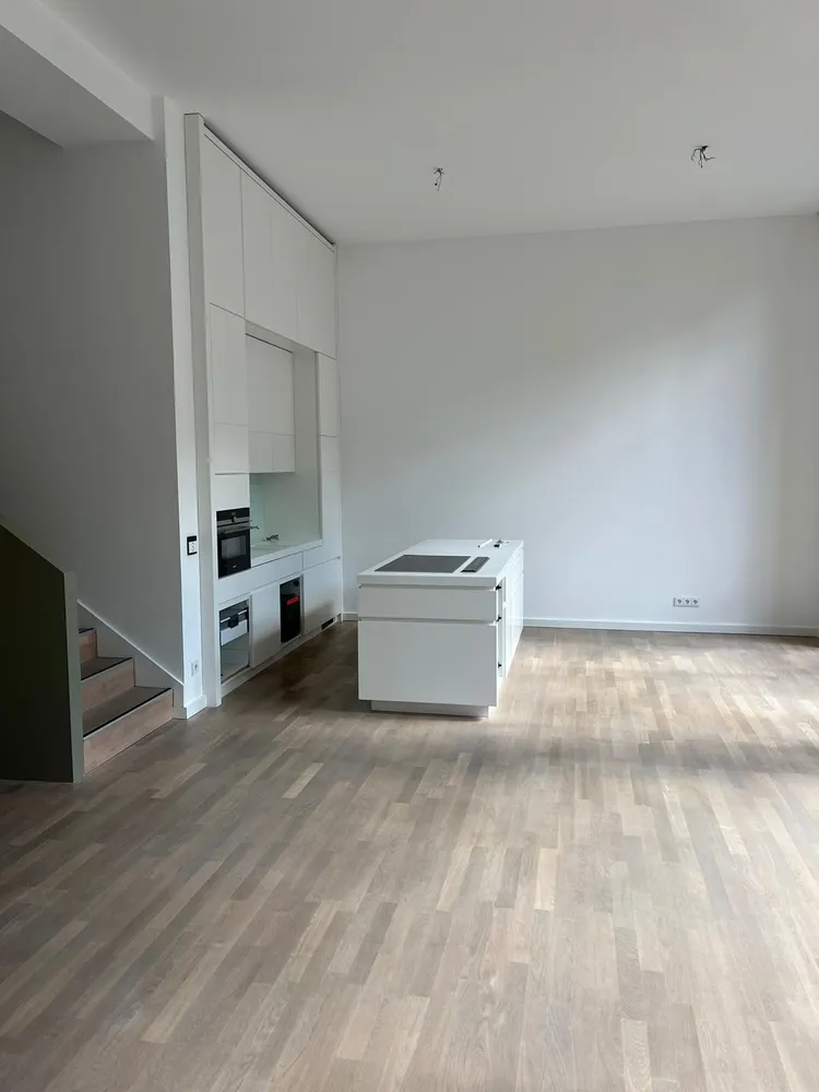 5 Zimmer Wohnung mit 161 m² in Berlin – Bild 2