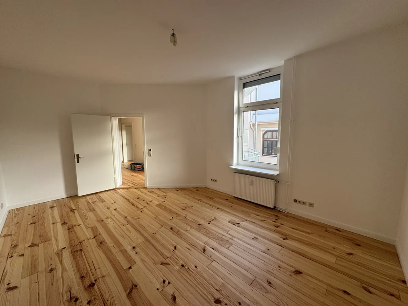 3 Zimmer Wohnung mit 75 m² in Lübeck – Bild 2