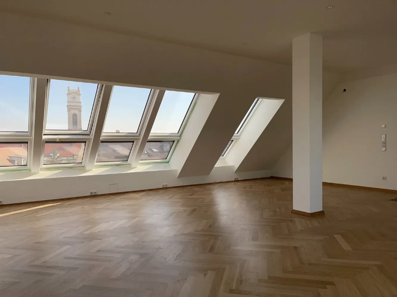 5 Zimmer Wohnung mit 151 m² in München – Bild 1