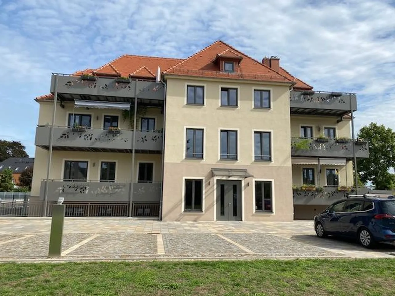 4 room apartment with 120 m² in Radebeul – Photo 2