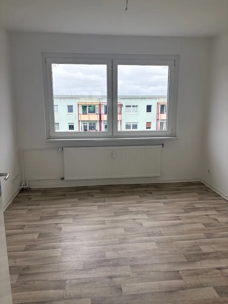 3 Zimmer Wohnung mit 59 m² in Neubrandenburg – Bild 2