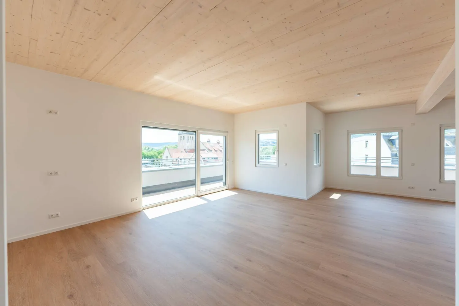 5 Zimmer Wohnung mit 213 m² in Jena – Bild 4