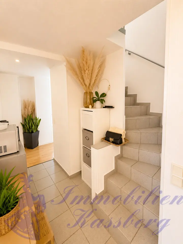 4 Zimmer Wohnung mit 98 m² in Detmold – Bild 4
