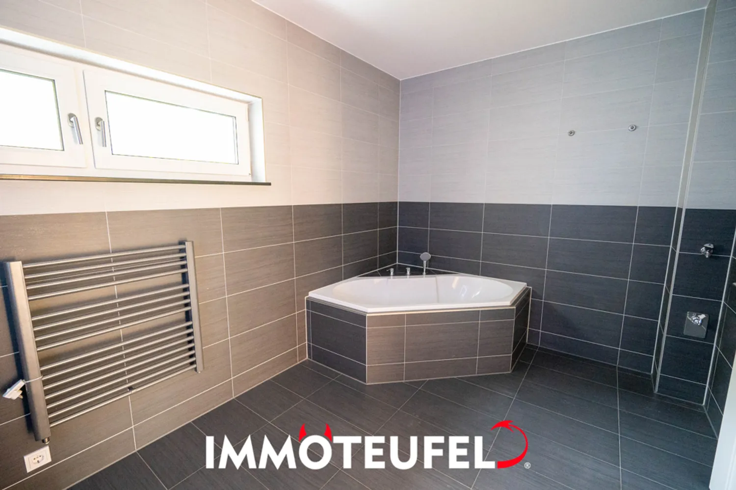 4 Zimmer Wohnung mit 136 m² in Chemnitz – Bild 12