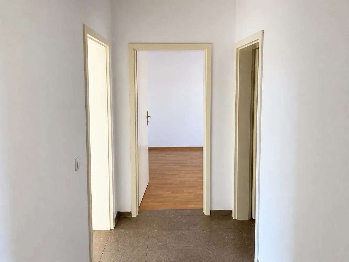 2 room apartment with 50 m² in Magdeburg – Photo 12