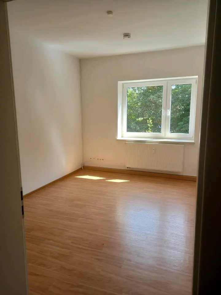 2 Zimmer Wohnung mit 48 m² in Halle (Saale) – Bild 1