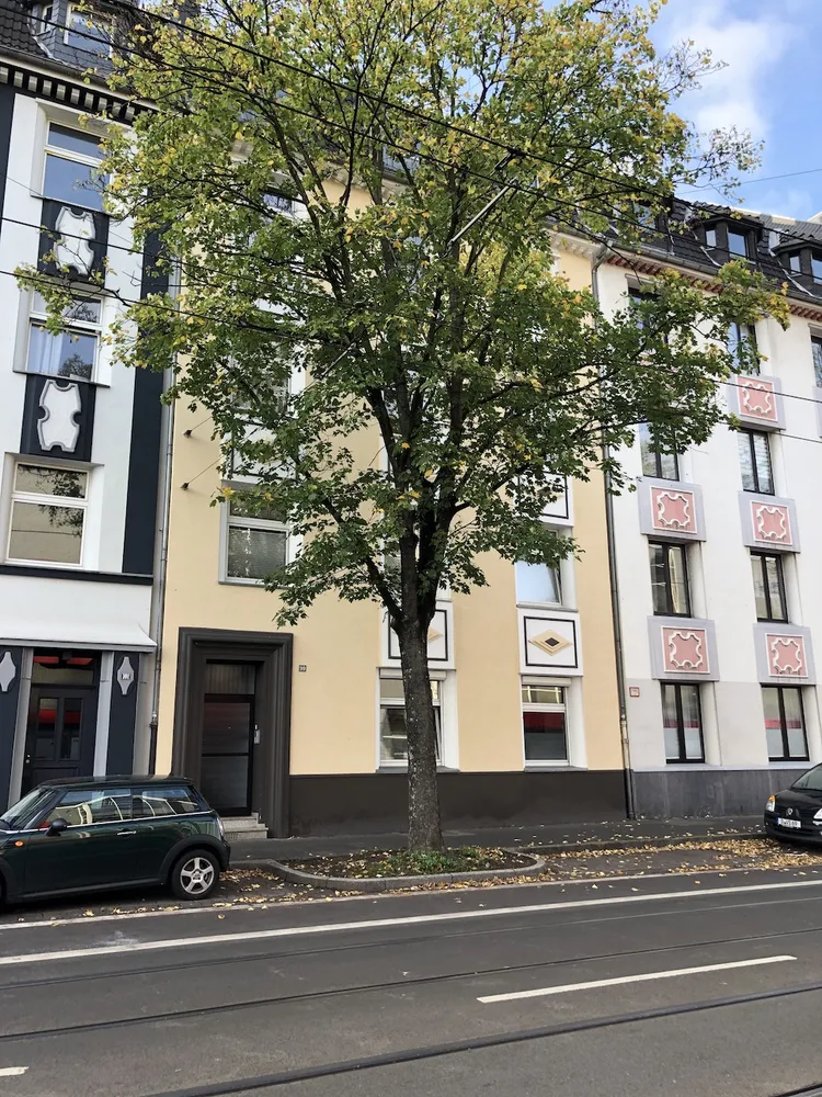 3 Zimmer Wohnung mit 80 m² in Düsseldorf – Bild 2