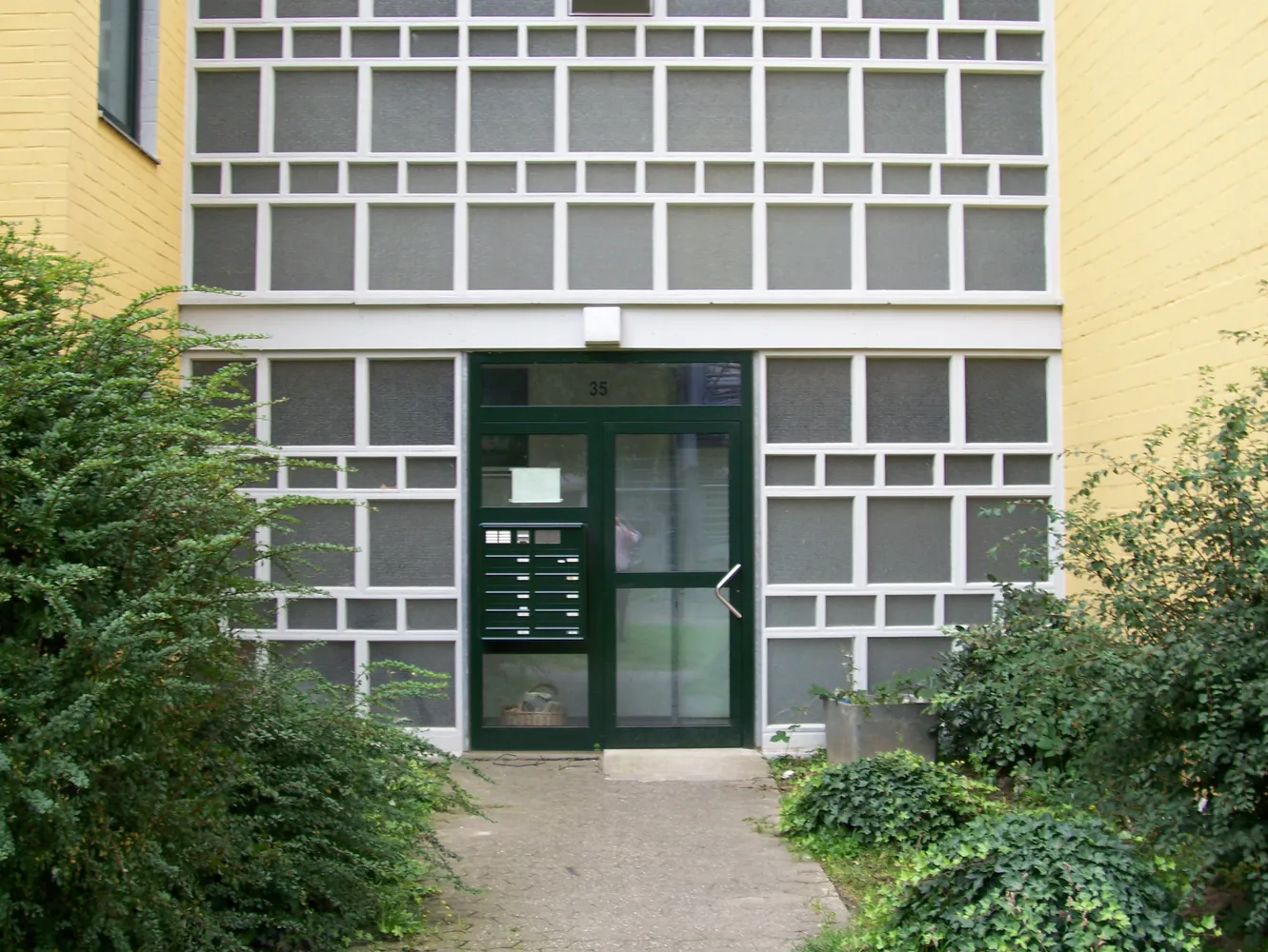 1 Zimmer Wohnung mit 42 m² in Krefeld – Bild 2
