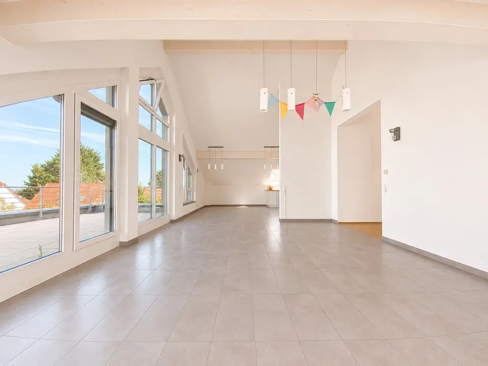 5 Zimmer Wohnung mit 142 m² in Ludwigsburg – Bild 2