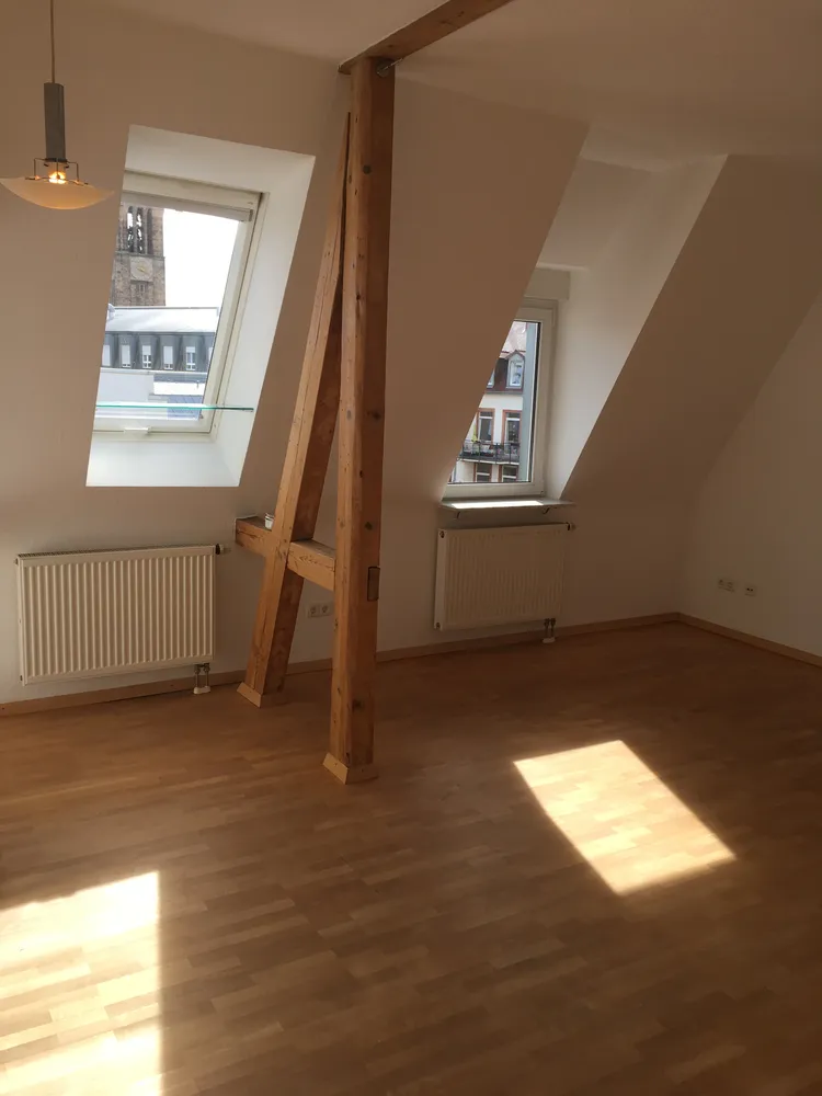 2 Zimmer Wohnung mit 80 m² in Karlsruhe – Bild 2