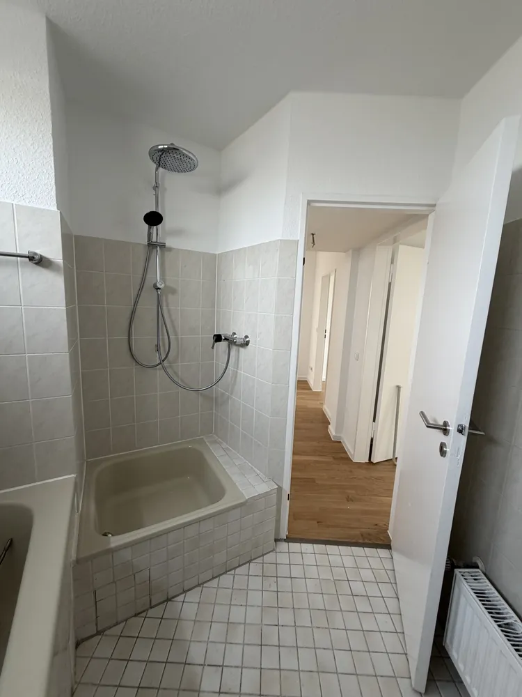 4 Zimmer Wohnung mit 90 m² in Köln – Bild 9