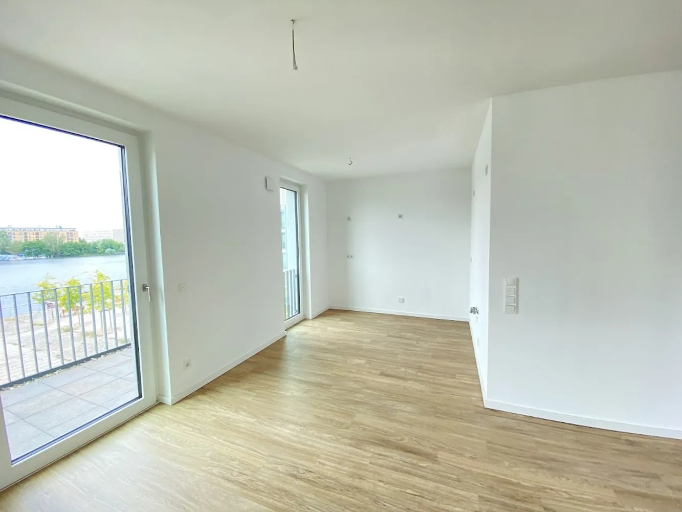 2 Zimmer Wohnung mit 65 m² in Berlin – Bild 1