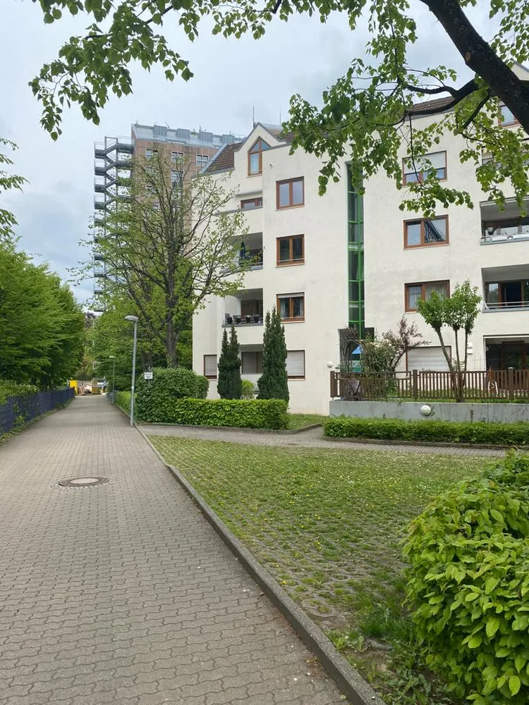 3 Zimmer Wohnung mit 80 m² in Stuttgart – Bild 1