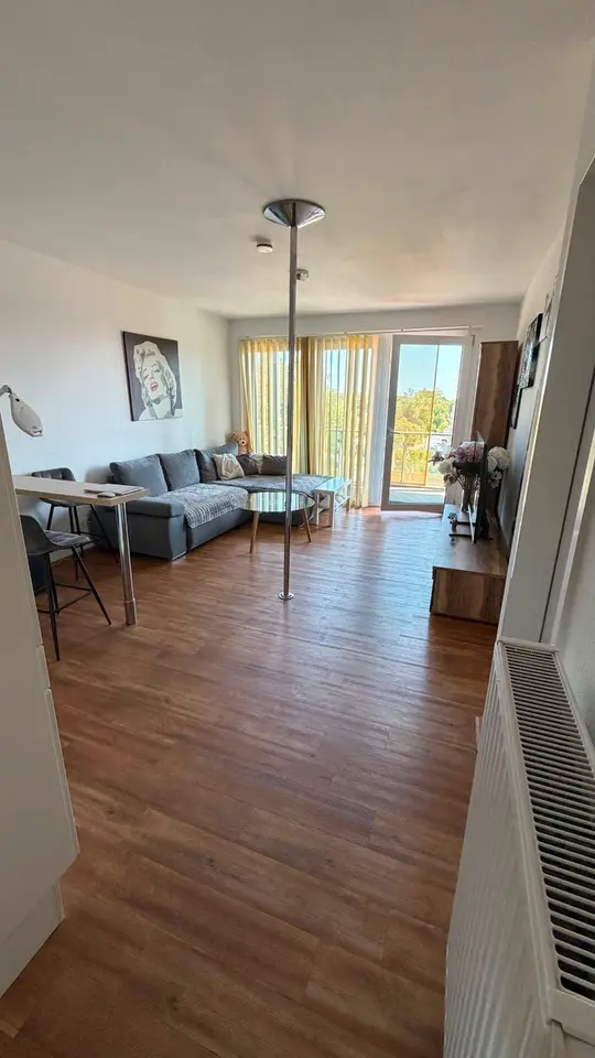 2 Zimmer Wohnung mit 70 m² in Hürth – Bild 1