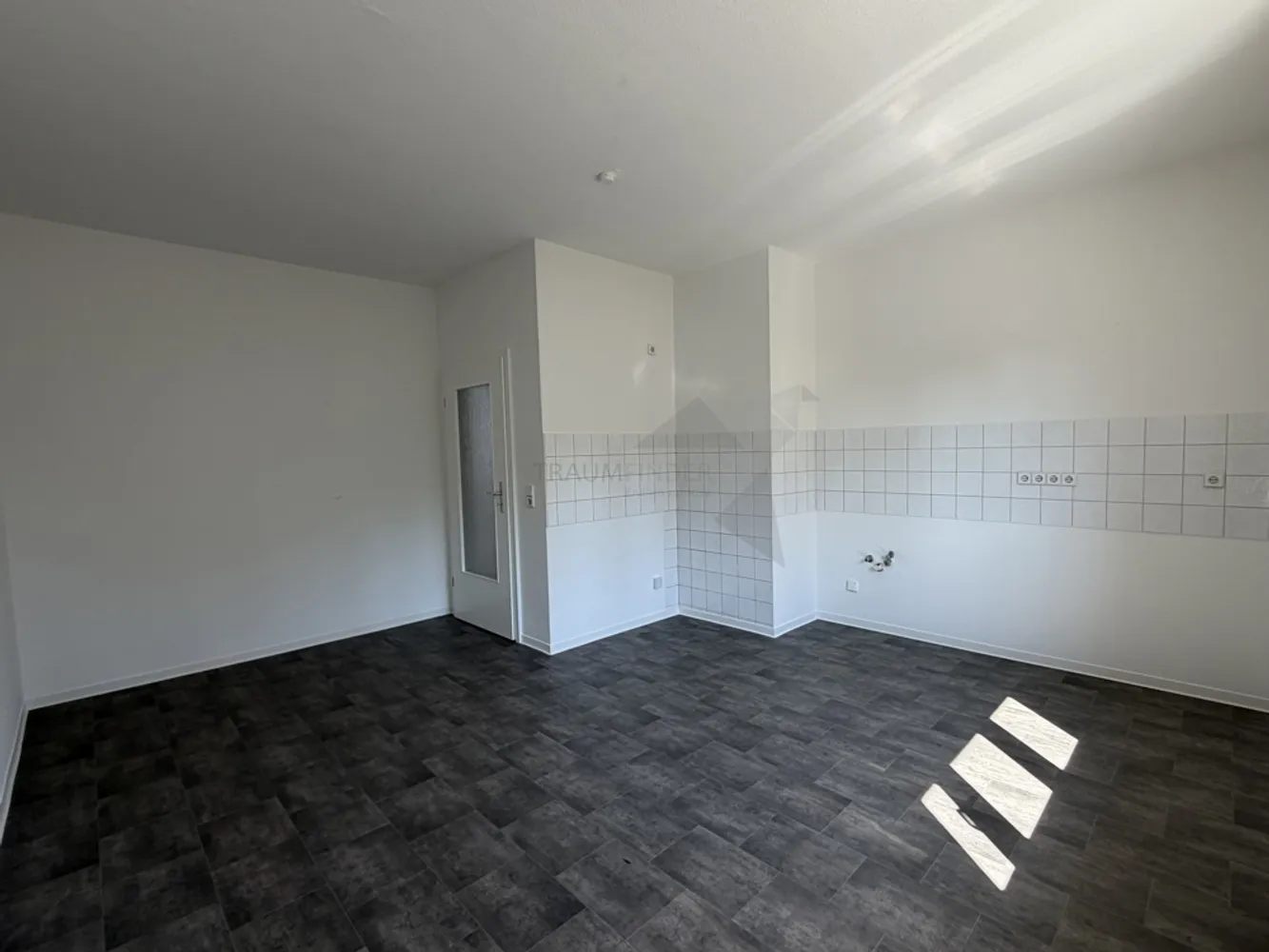 2 Zimmer Wohnung mit 56 m² in Zwickau – Bild 2