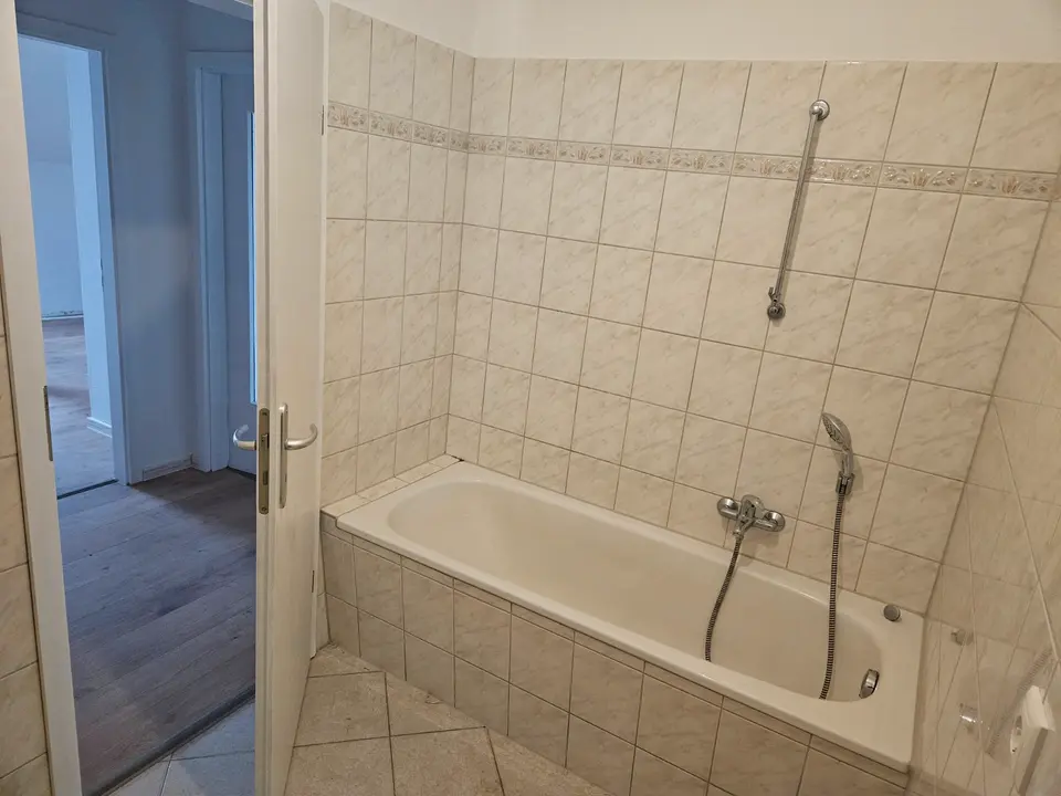 5 Zimmer Wohnung mit 110 m² in Limbach-Oberfrohna – Bild 5