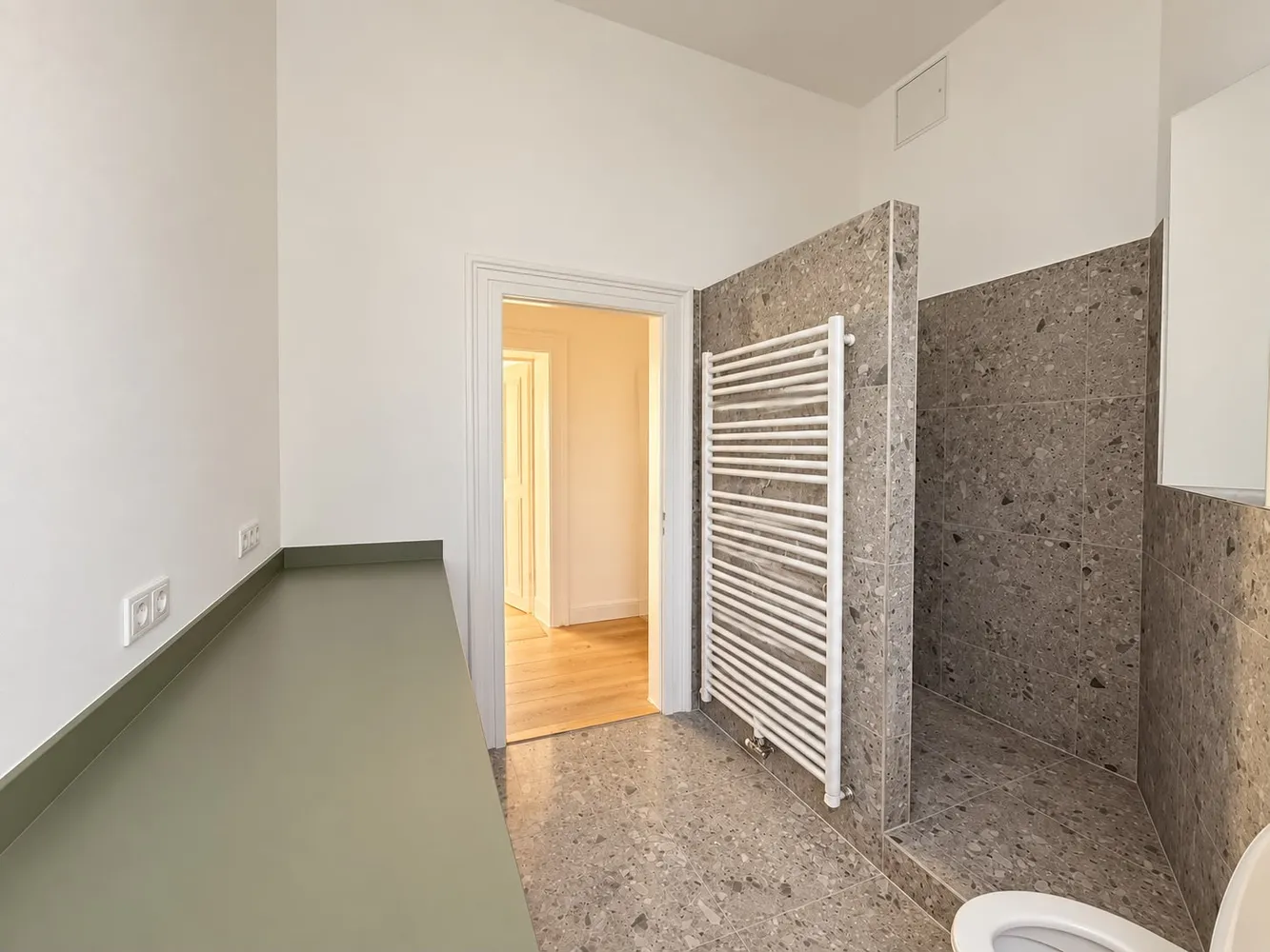 2 Zimmer Wohnung mit 95 m² in Wiesbaden – Bild 12