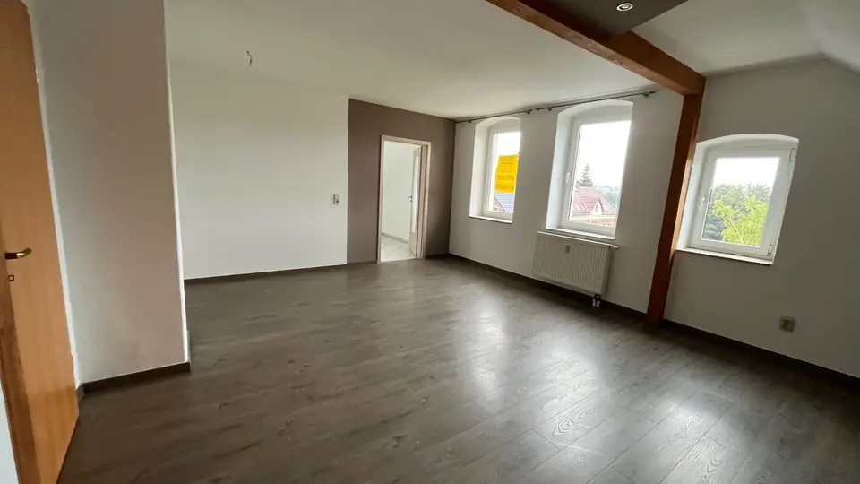 4 Zimmer Wohnung mit 80 m² in Werdau – Bild 1