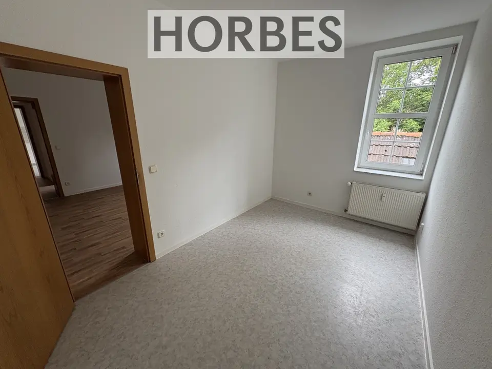 2 Zimmer Wohnung mit 42 m² in Zeitz – Bild 2