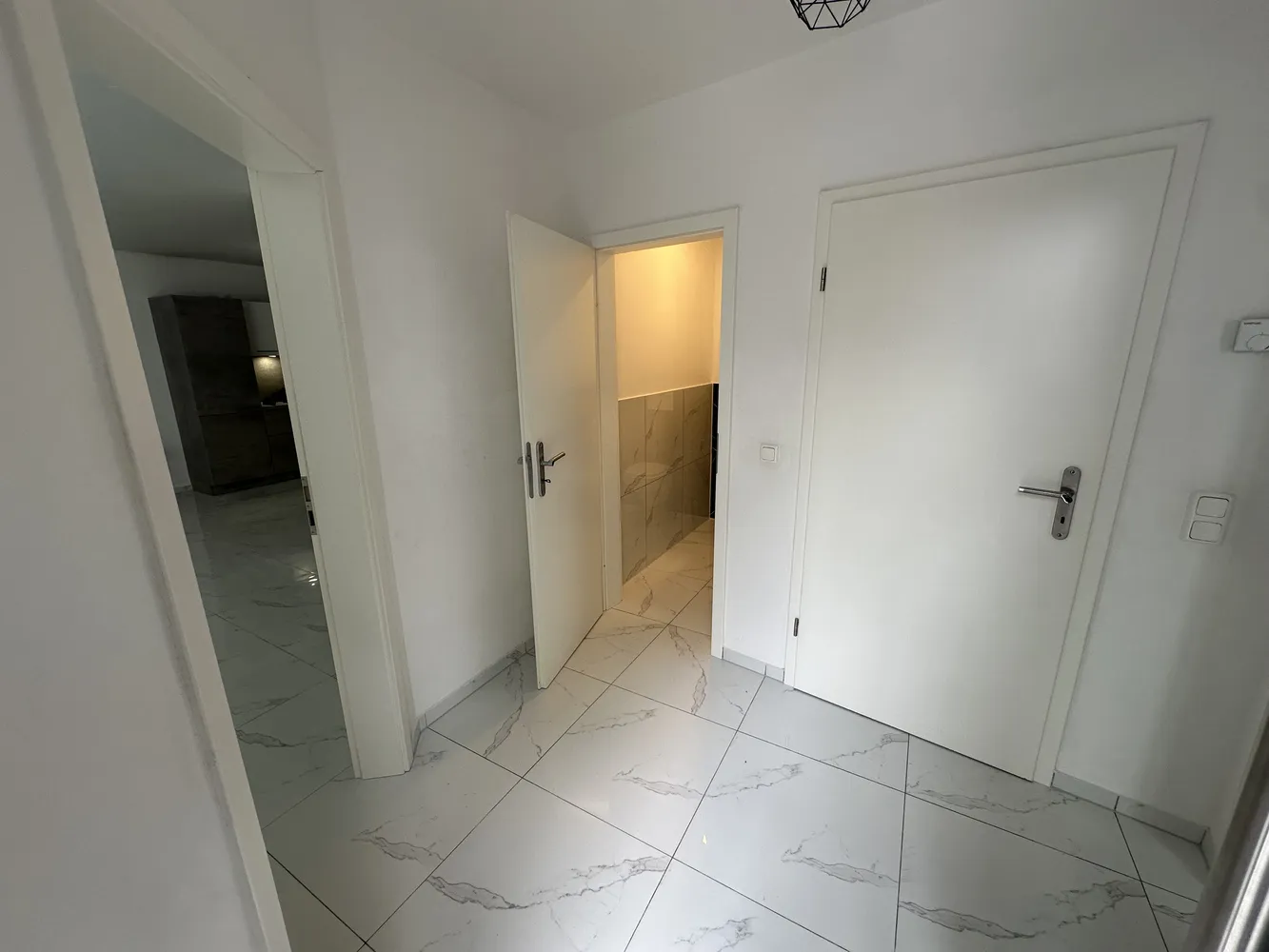 3 Zimmer Wohnung mit 144 m² in Köln – Bild 3