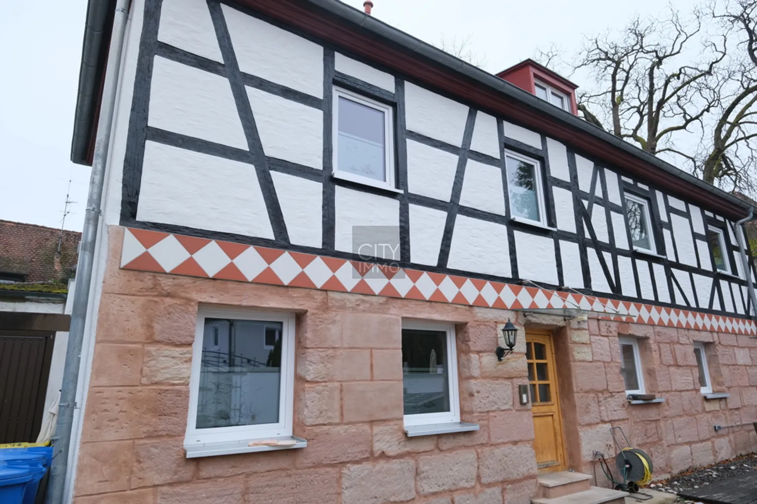 6 Zimmer Haus mit 180 m² in Nürnberg – Bild 9