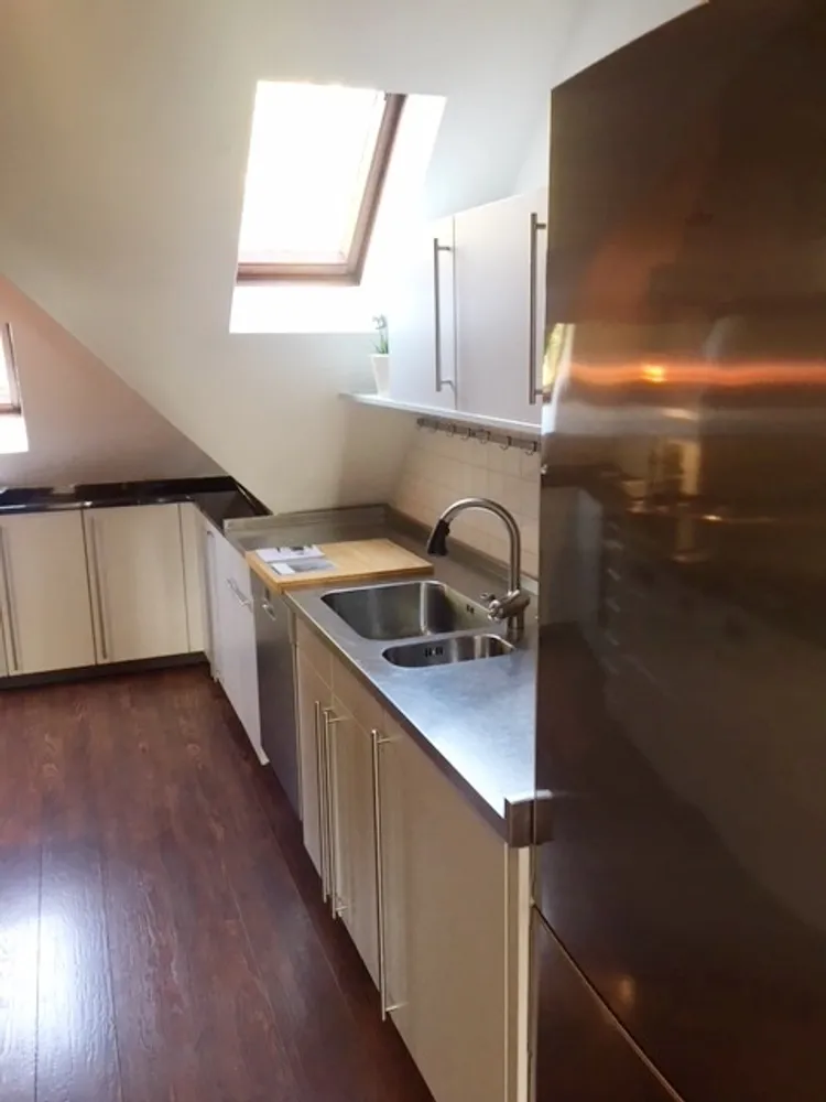 4 Zimmer Wohnung mit 100 m² in Wiesbaden – Bild 3