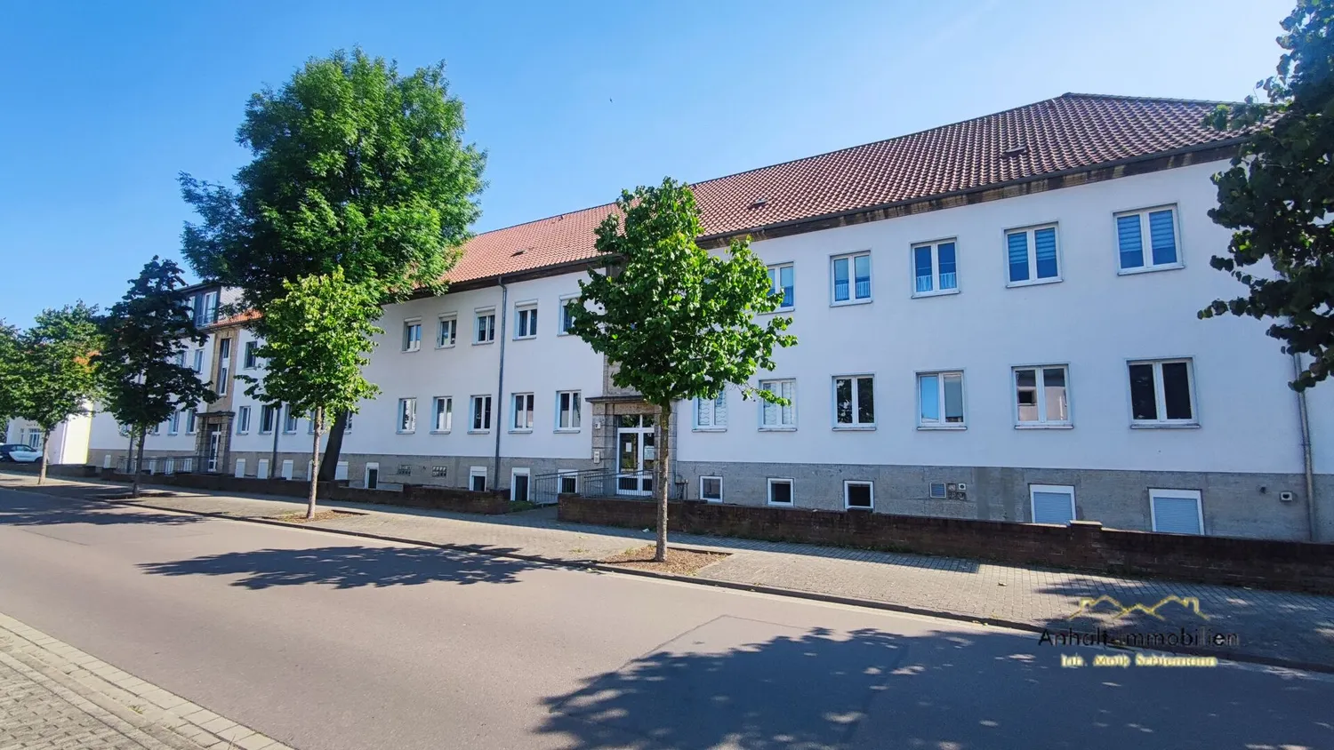 2 Zimmer Wohnung mit 65 m² in Bitterfeld-Wolfen – Bild 1