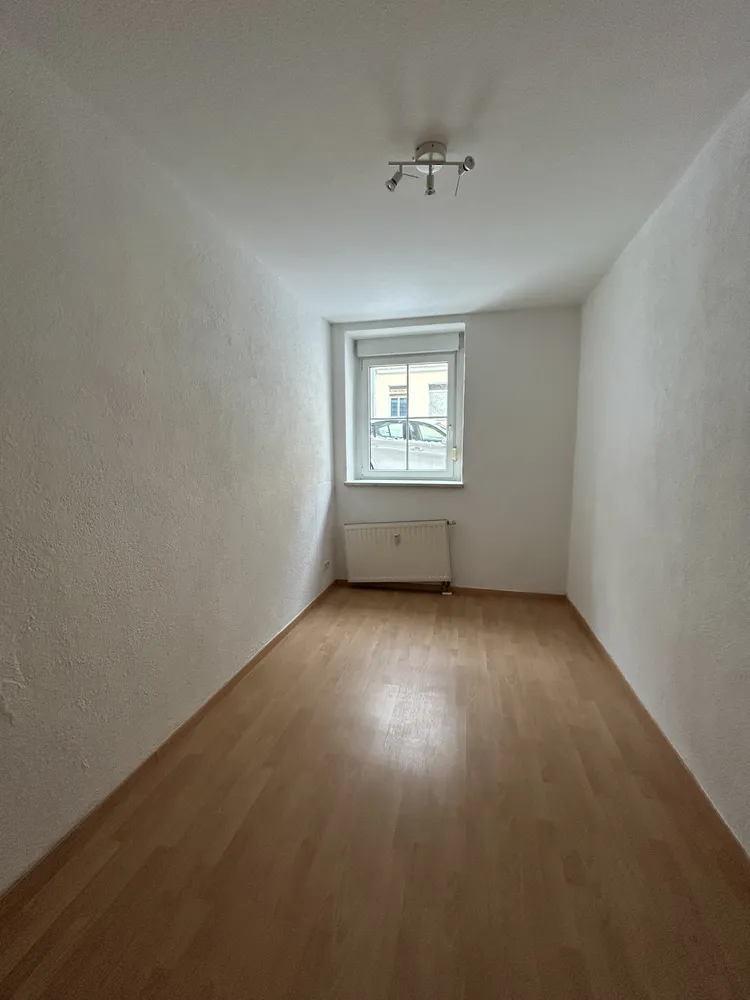 2 Zimmer Wohnung mit 64 m² in Plauen – Bild 4