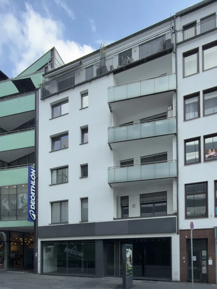 2 room apartment with 58 m² in Frankfurt am Main – Photo 1