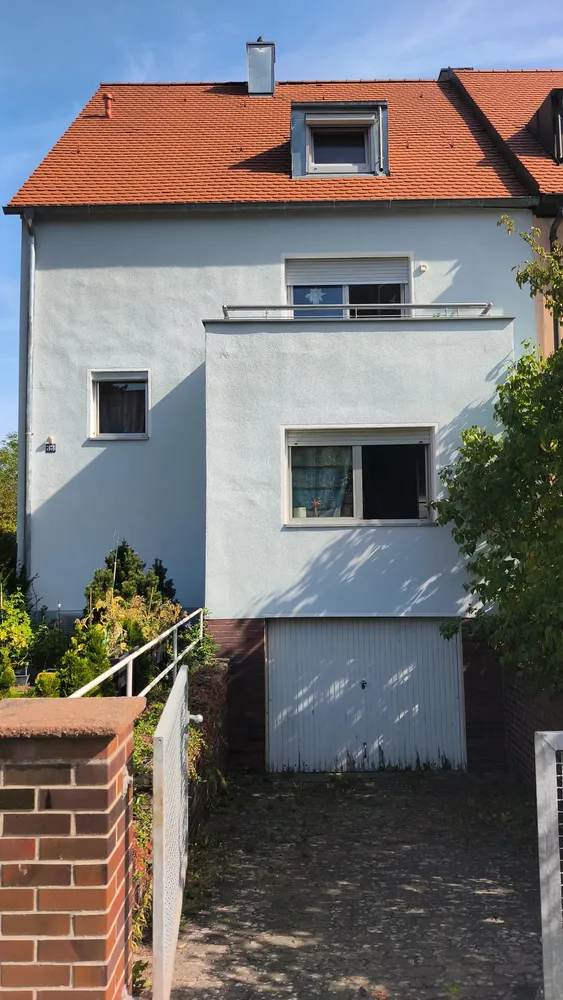 7 Zimmer Haus mit 180 m² in Nürnberg – Bild 2