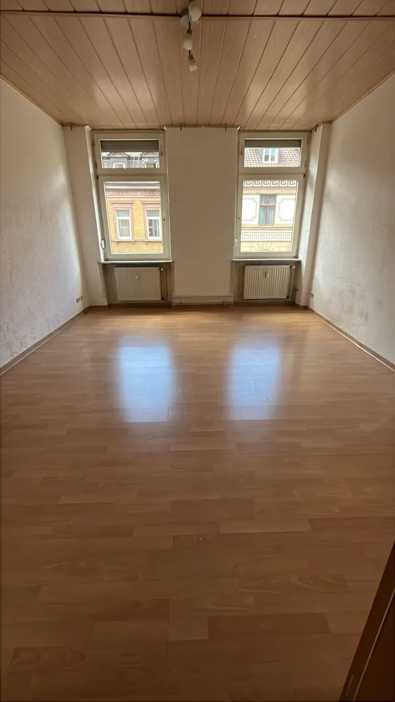6 Zimmer Wohnung mit 135 m² in Mannheim – Bild 1