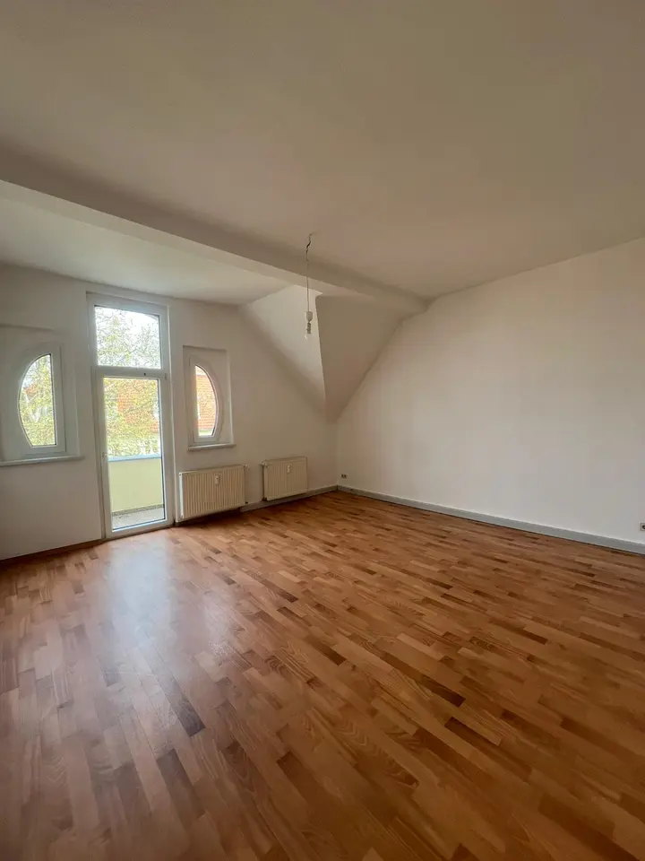 3 Zimmer Wohnung mit 102 m² in Zeitz – Bild 1