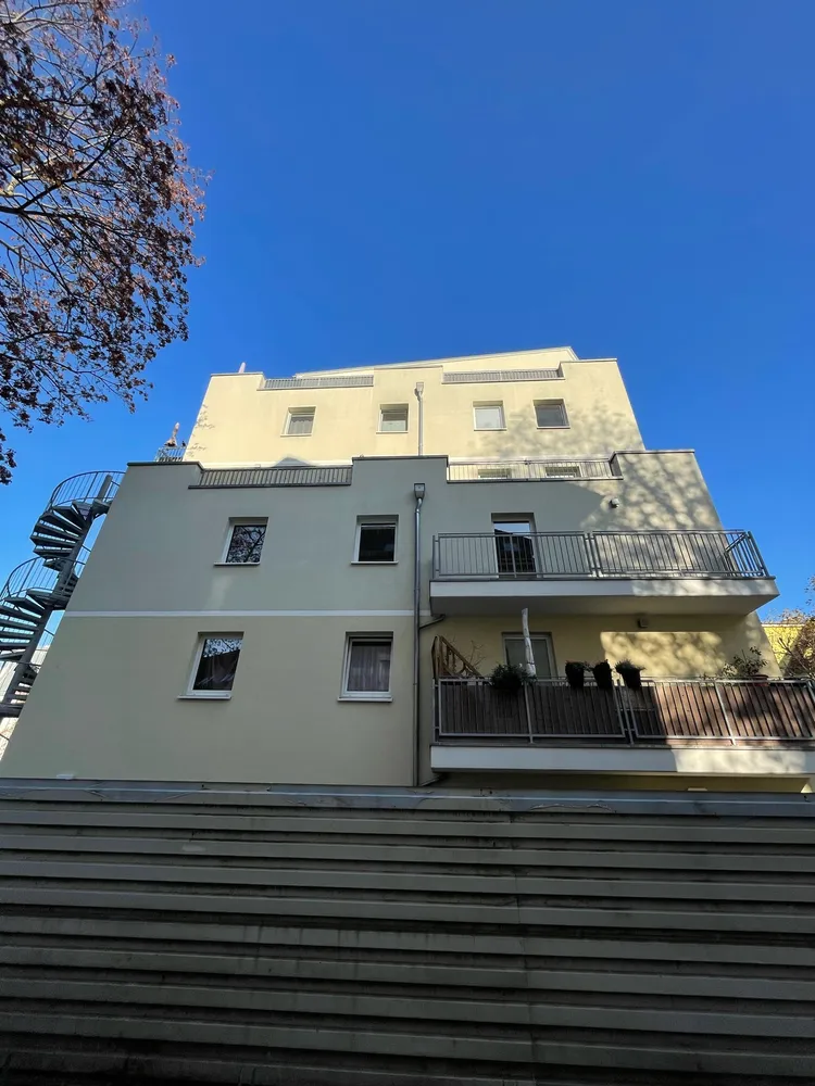 4 Zimmer Wohnung mit 111 m² in Berlin – Bild 2