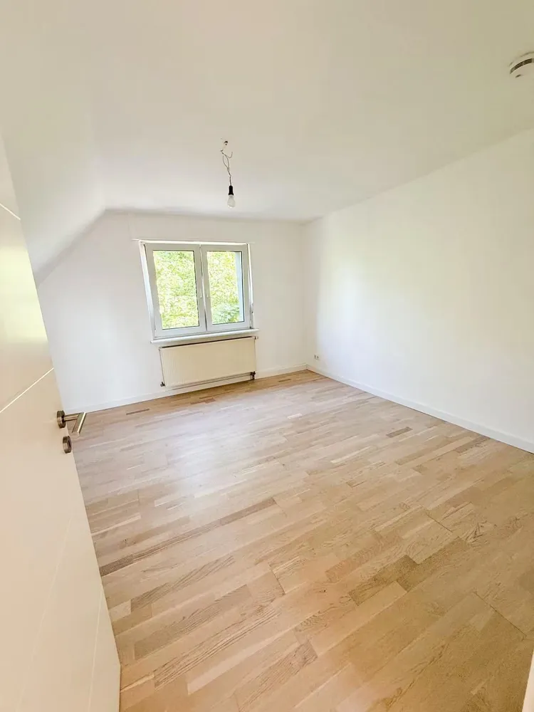 2 Zimmer Wohnung mit 60 m² in Solingen – Bild 2