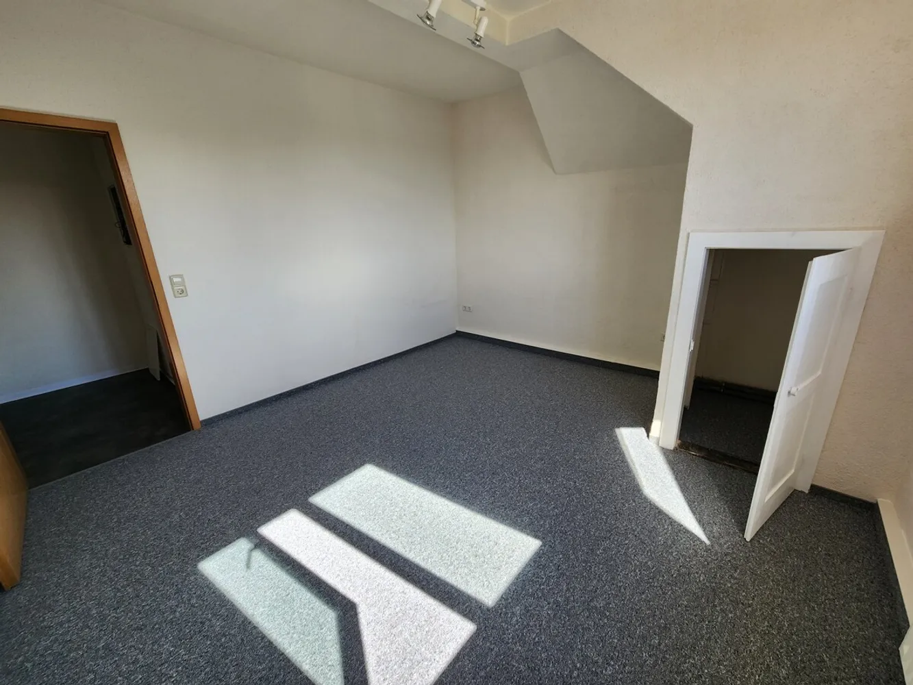 2 Zimmer Wohnung mit 63 m² in Löbau – Bild 5