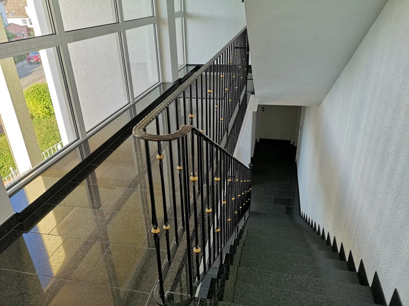 2 Zimmer Wohnung mit 72 m² in Saarbrücken – Bild 2