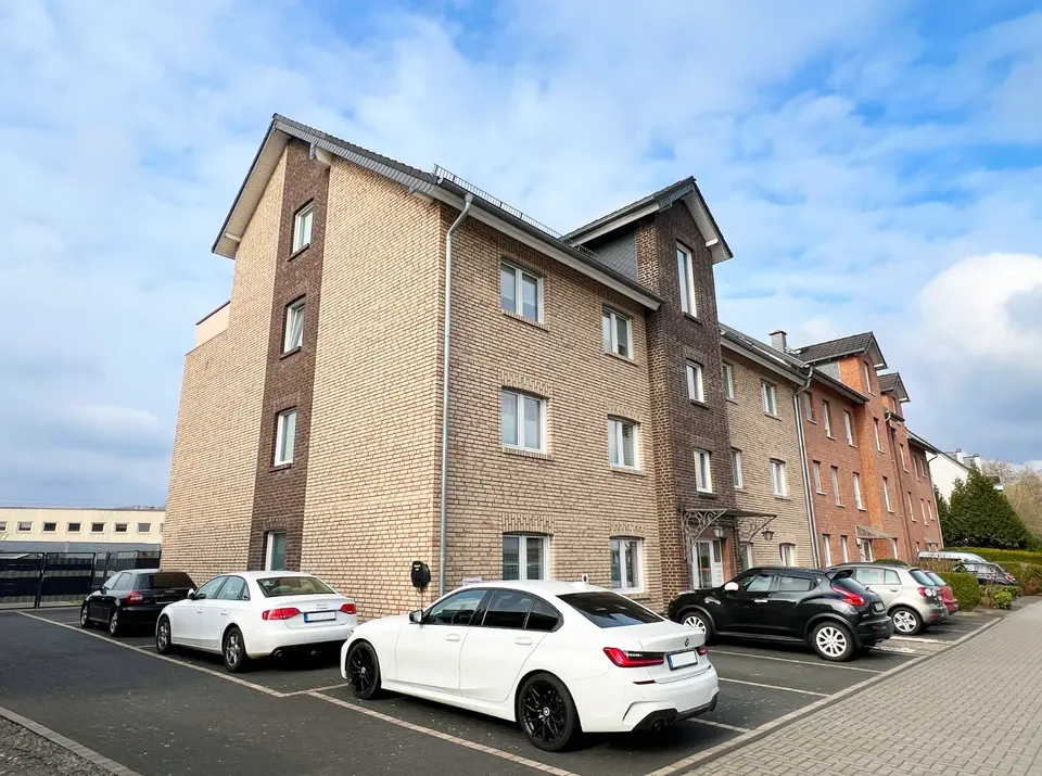 2 Zimmer Wohnung mit 82 m² in Siegburg – Bild 2