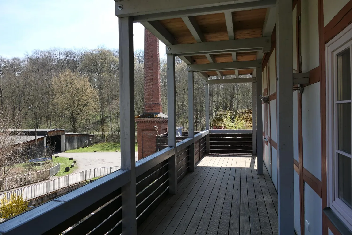 5 Zimmer Wohnung mit 157 m² in Weimar – Bild 1