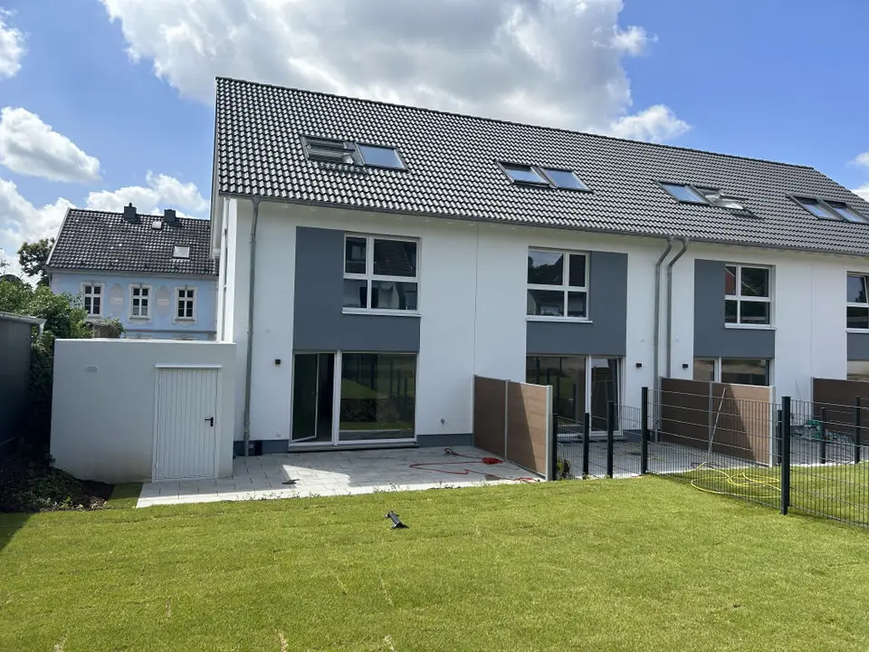 6 Zimmer Haus mit 135 m² in Düsseldorf – Bild 2
