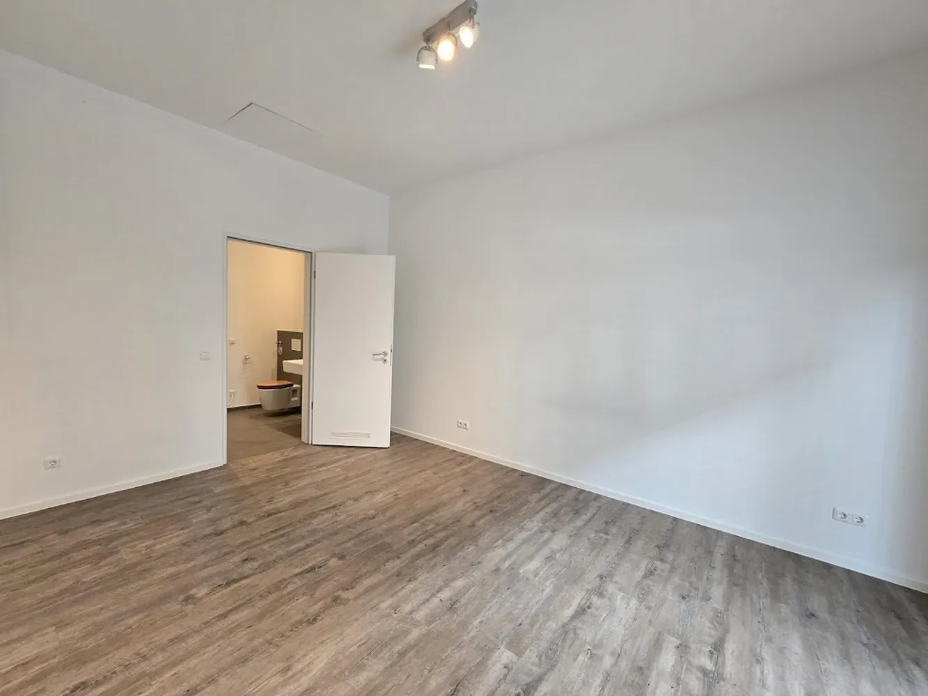 3 Zimmer Wohnung mit 75 m² in Aachen – Bild 2